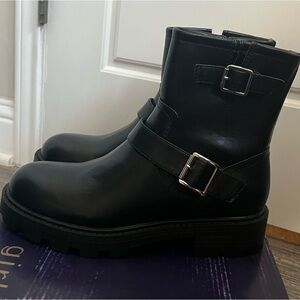 Steve Madden Farleyy Moto Boot in Black, Size 7.5 NIB